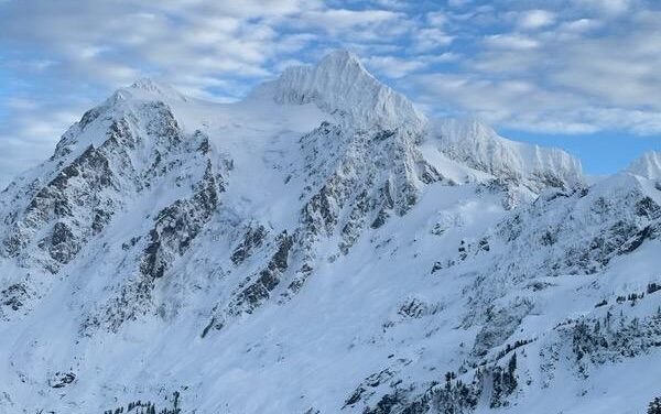SNOW & SKY